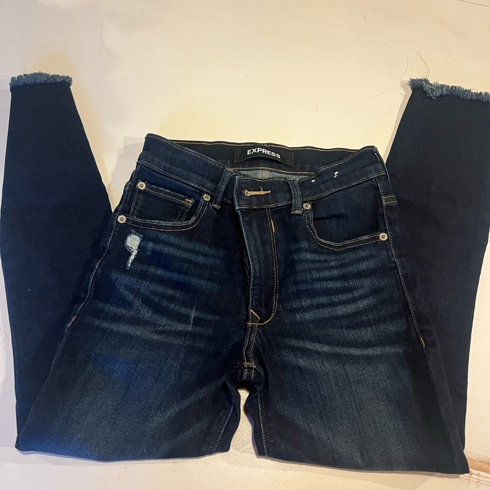 Express Dark Wash Ankle Cropped Jeans